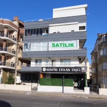 AKÇAY MERKEZ'DE SATILIK ARA KAT DAİRE