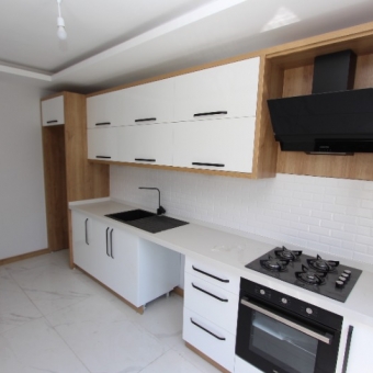 AKÇAY ALTINKUM'DA DENİZE YAKIN SATILIK 2+1 ARAKAT DAİRE