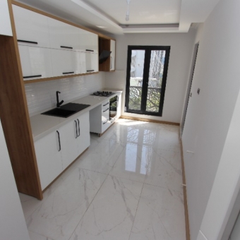 AKÇAY ALTINKUM'DA DENİZE YAKIN SATILIK 2+1 ARAKAT DAİRE