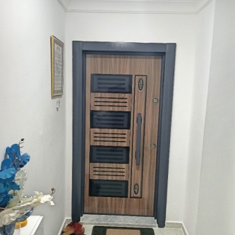 Sarımsaklı Merkezde   Satılık 3+1 Lüks Yeni Daire.