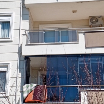 REPAL' den Sarımsaklı Merkezde 2+1 Eşyalı Site İçinde Satılık Daire.