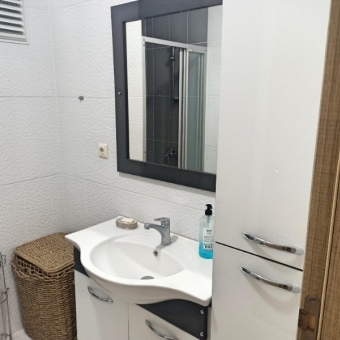 REPAL' den Sarımsaklı Merkezde 2+1 Eşyalı Site İçinde Satılık Daire.