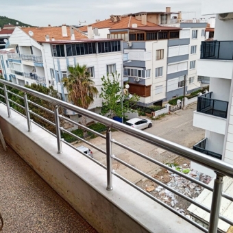 REPAL' den Sarımsaklı Sahilde Deniz Manzaralı 3+1 Satılık Daire.