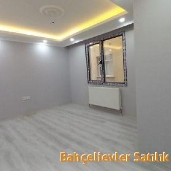 Bahçelievler  Siyavuşpaşa Satılık sıfır 2+1 ara kat daire.