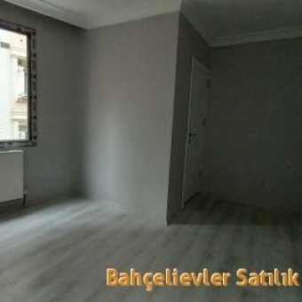 Bahçelievler  Siyavuşpaşa Satılık sıfır 2+1 ara kat daire.