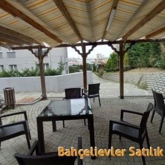 Bağcılar Güneşli site içinde 2+1 muhteşem satılık daire.