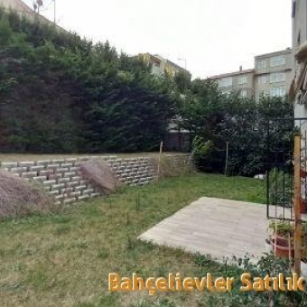 Bağcılar Güneşli site içinde 2+1 muhteşem satılık daire.