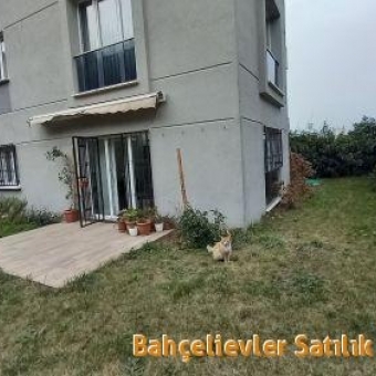 Bağcılar Güneşli site içinde 2+1 muhteşem satılık daire.