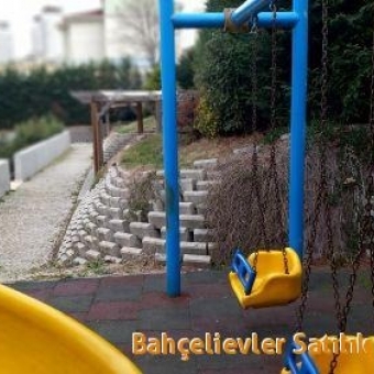 Bağcılar Güneşli site içinde 2+1 muhteşem satılık daire.