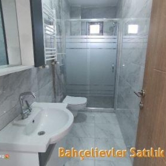 Bahçelievler  feritselimpaşa cad. satılık sıfır 4+1 dubleks daire.