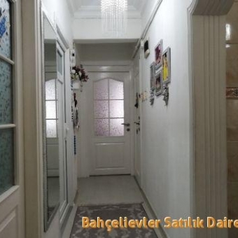 Bahçelievler  Soğanlı satılık 2+1 ara kat fırsat daire.