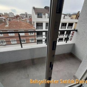 Bahçelievler  Hürriyet mah. Satılık sıfır 5+2 süper dubleks daire.