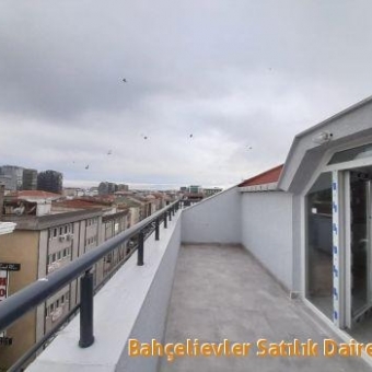 Bahçelievler  Hürriyet mah. Satılık sıfır 5+2 süper dubleks daire.