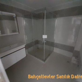 Bahçelievler  Hürriyet mah. Satılık sıfır 5+2 süper dubleks daire.