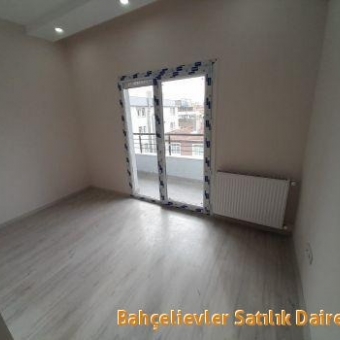 Bahçelievler  Hürriyet mah. Satılık sıfır 5+2 süper dubleks daire.