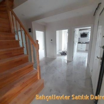 Bahçelievler  Hürriyet mah. Satılık sıfır 5+2 süper dubleks daire.