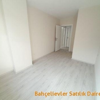 Bahçelievler  Hürriyet mah. Satılık sıfır 5+2 geniş dubleks daire.