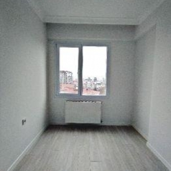 Bağcılar Güneşli Site içinde 2+1 ara kat sıfır satılık otoparklı daire.