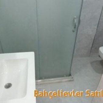 Bahçelievler  Yenibosna satılık sıfır 4+1 dubleks daire.